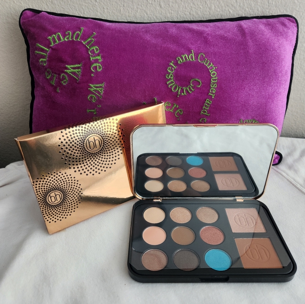 BH Cosmetics Bronze Paradise Eye & Cheek Palette NIB